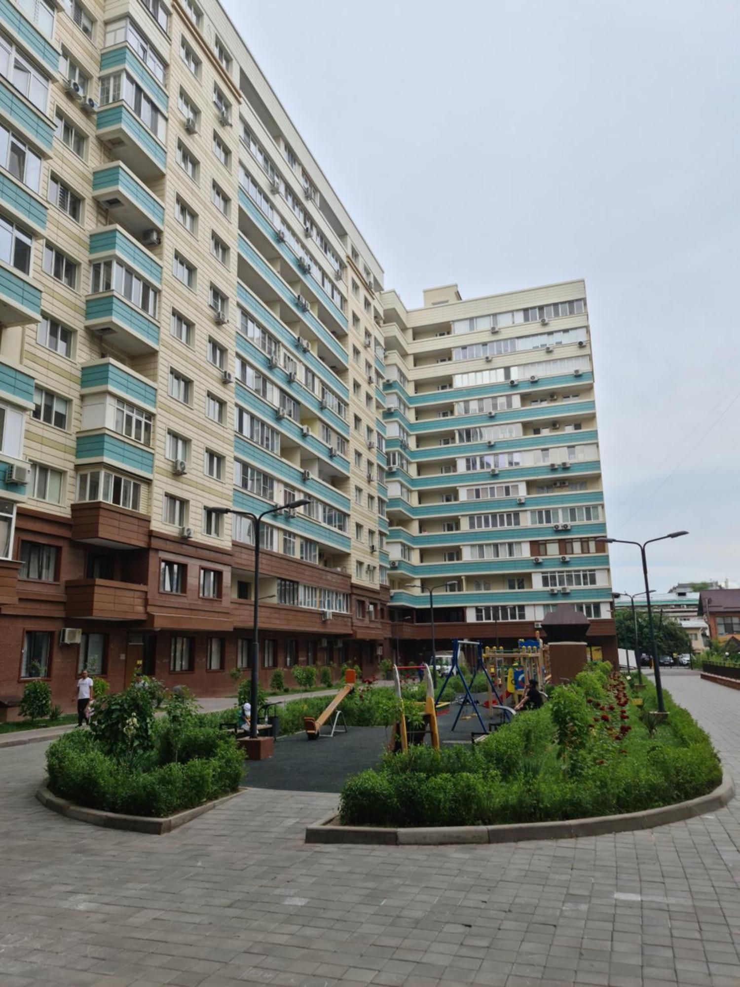 Новый Жк В Самом Центре Города Almaty Eksteriør billede