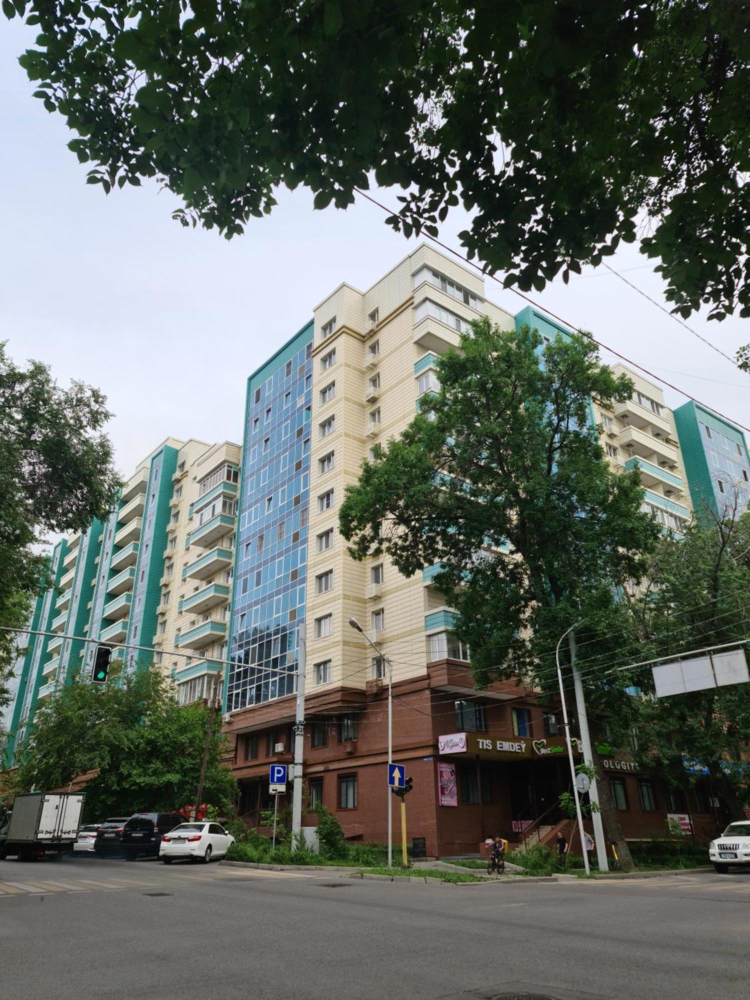 Новый Жк В Самом Центре Города Almaty Eksteriør billede
